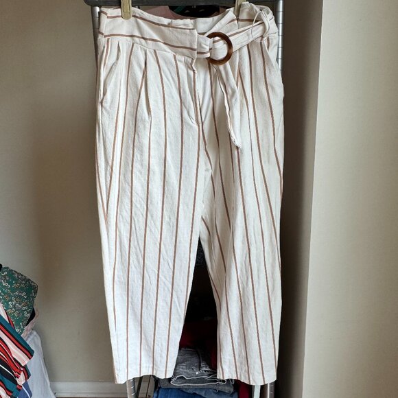 White & Tan Stripped Topshop Cropped Tapered Pants w/ Matching Belt - Picture 1 of 3